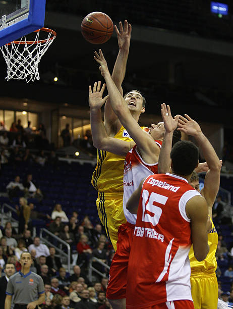 通过多变旋 通过多变旋