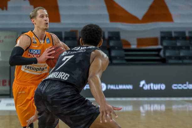 职业球员必 职业球员必