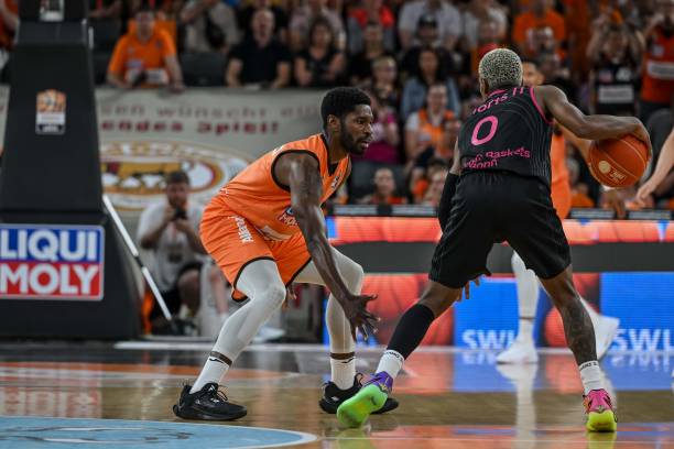 比的足球盛 比的足球盛