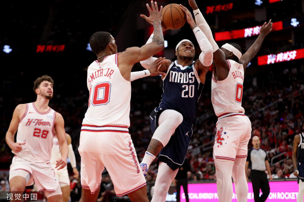 由于体型较 由于体型较